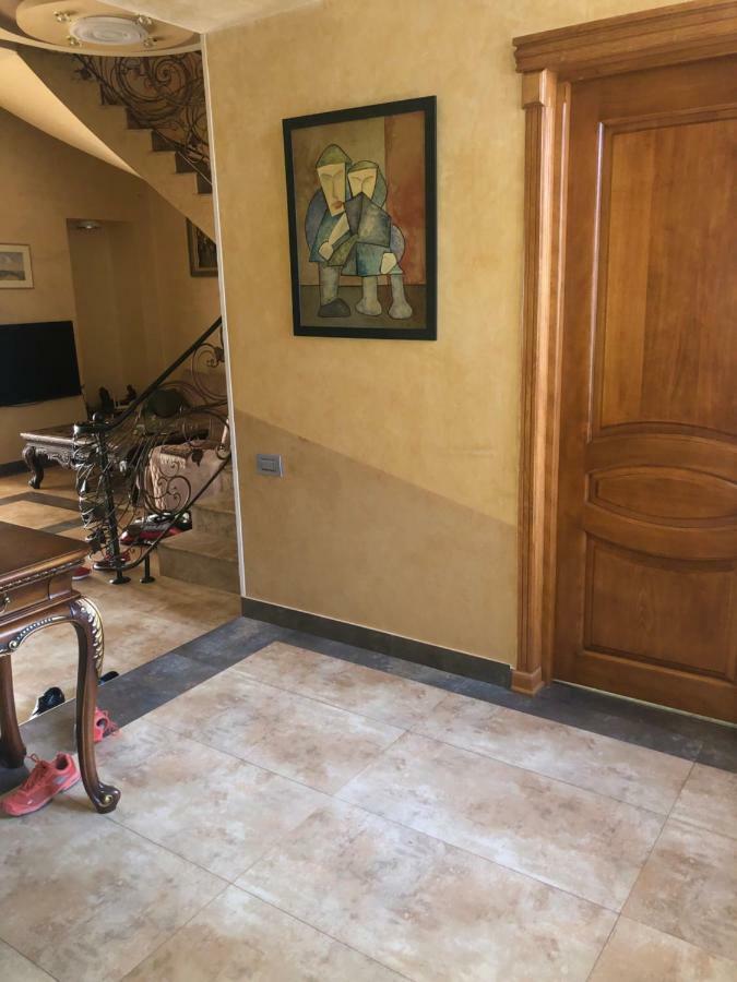 Luxury Tumanyan Apartment Jerevan Buitenkant foto