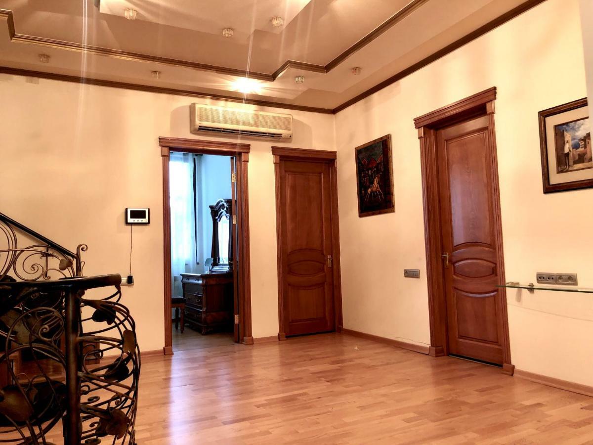 Luxury Tumanyan Apartment Jerevan Buitenkant foto